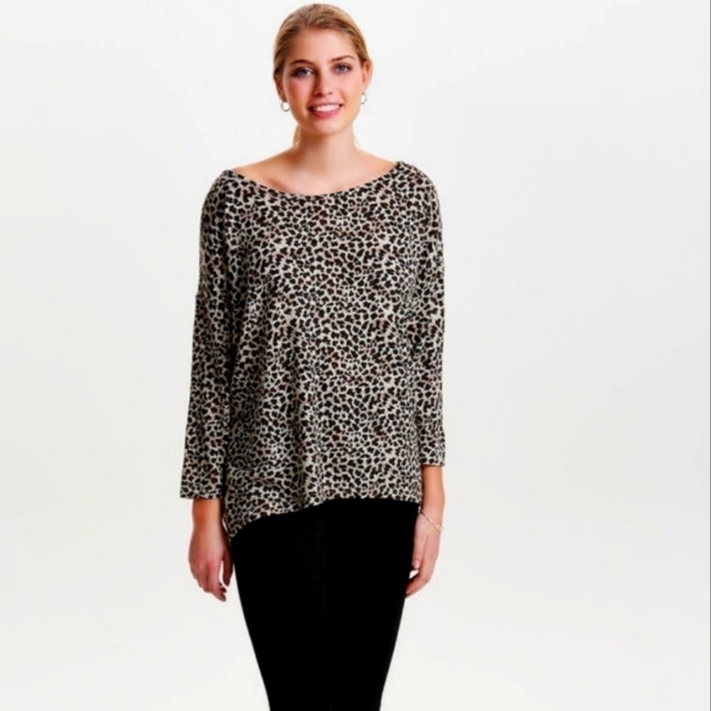 ONLY Animal Print Loose Long Sleeve Top in Blush Pink & Black